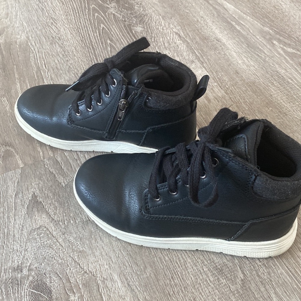 Boys' Florian Lace-Up Sneakers - Cat & Jack™